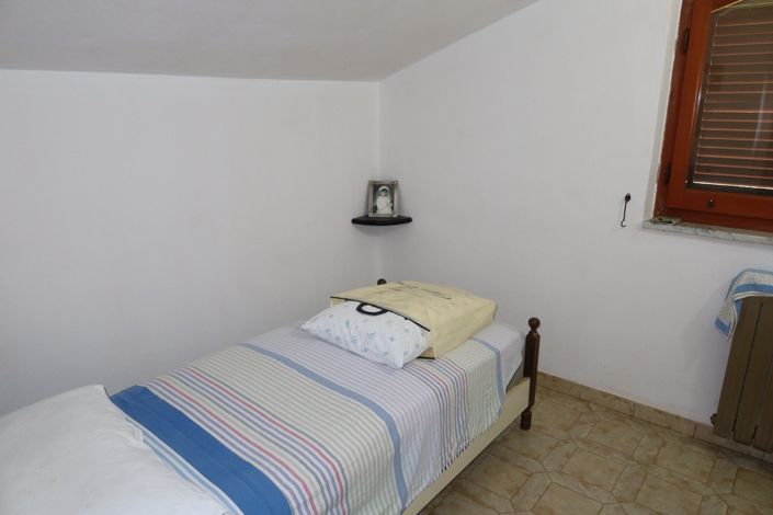 Image No.30-4 Bed Property for sale