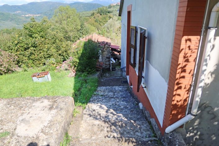 Image No.35-4 Bed Property for sale