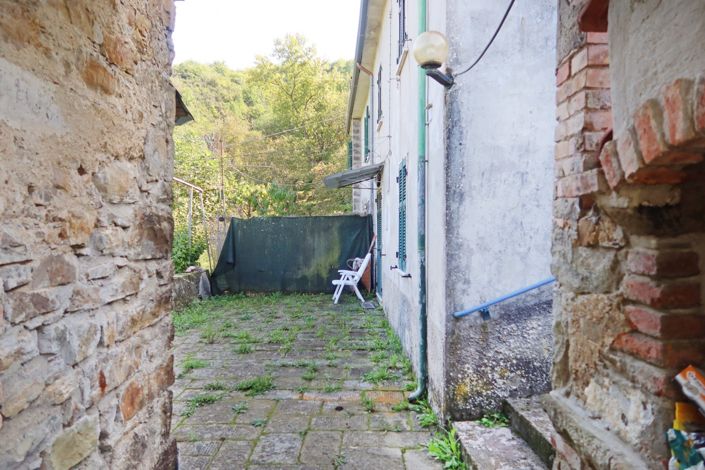 Image No.36-4 Bed Property for sale