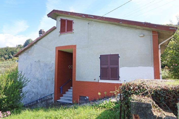 Image No.37-4 Bed Property for sale