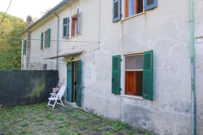 Image No.38-4 Bed Property for sale