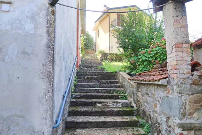 Image No.39-4 Bed Property for sale