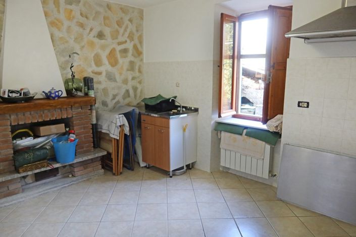 Image No.7-4 Bed Property for sale