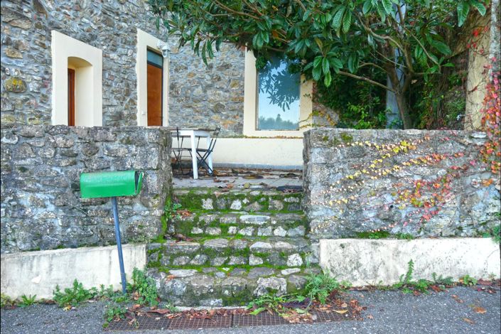 Image No.3-5 Bed Property for sale