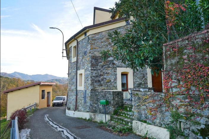 Image No.2-5 Bed Village House for sale