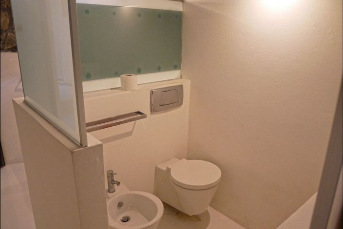 Image No.30-5 Bed Property for sale