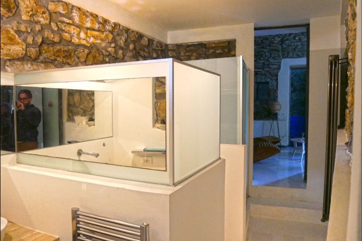 Image No.32-5 Bed Property for sale