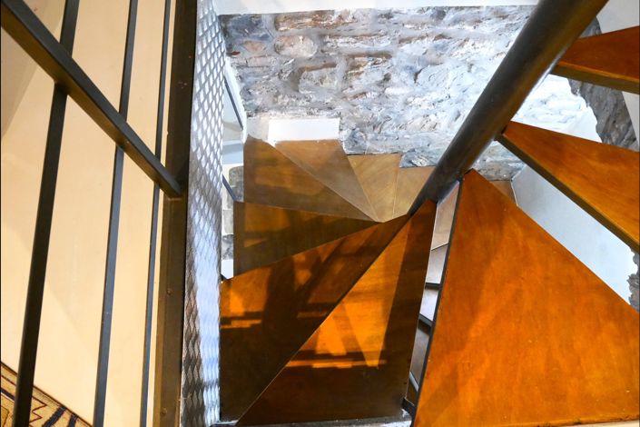 Image No.33-5 Bed Property for sale