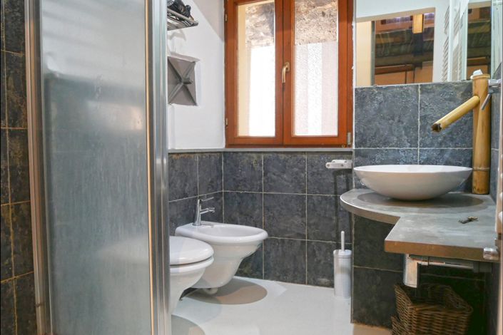 Image No.36-5 Bed Village House for sale