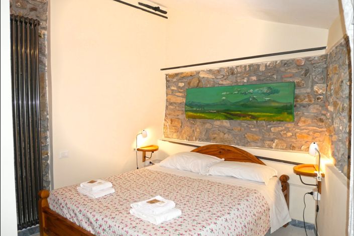 Image No.52-5 Bed Village House for sale