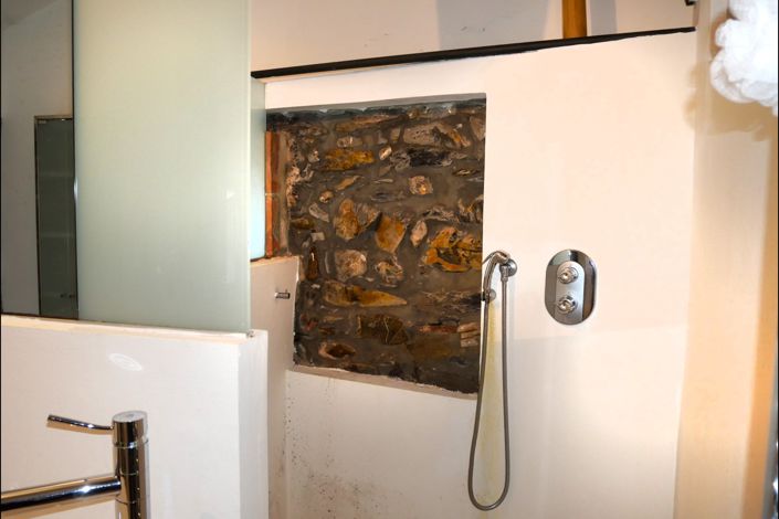 Image No.55-5 Bed Property for sale