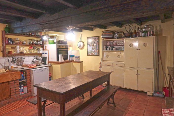 Image No.12-Propriété de 8 chambres à vendre à Comano