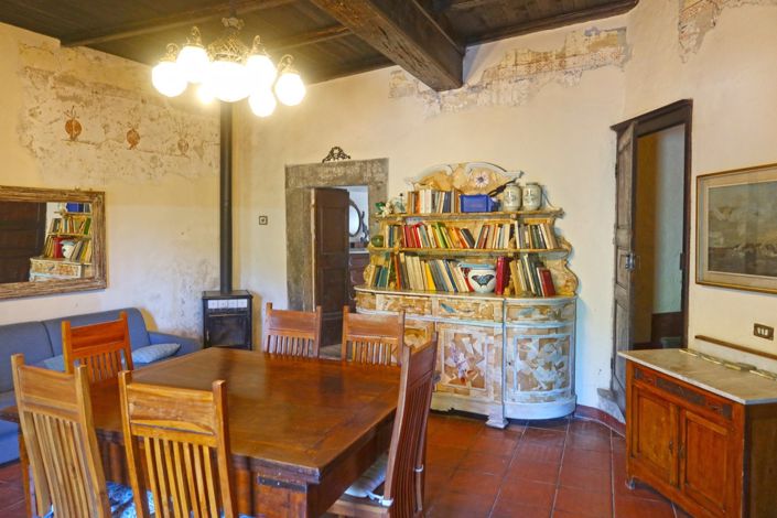 Image No.31-Propriété de 8 chambres à vendre à Comano