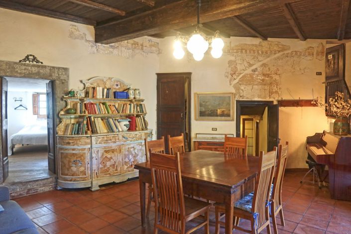 Image No.32-Propriété de 8 chambres à vendre à Comano