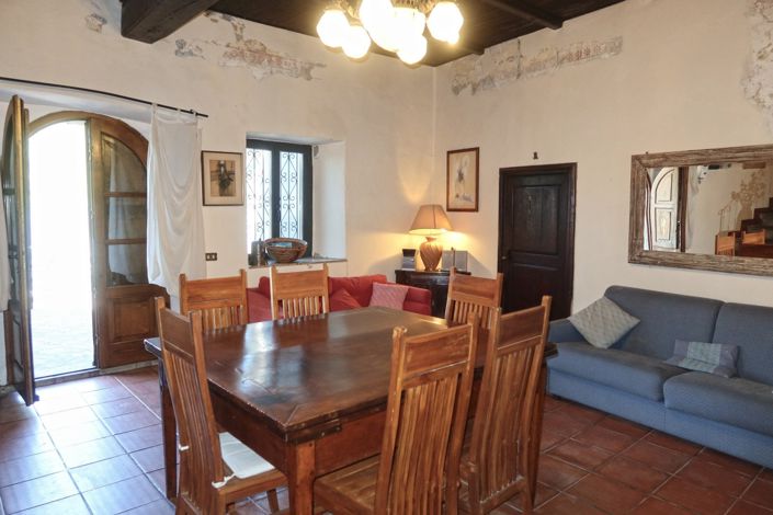 Image No.34-Propriété de 8 chambres à vendre à Comano