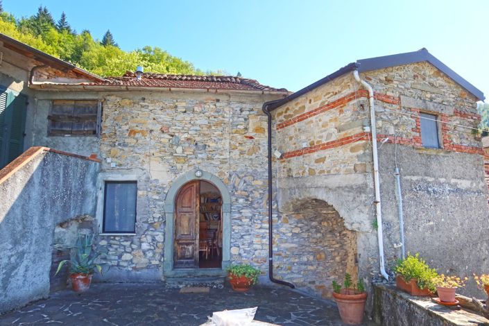 Image No.37-Propriété de 8 chambres à vendre à Comano