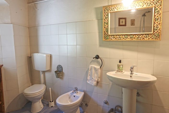 Image No.51-Propriété de 8 chambres à vendre à Comano