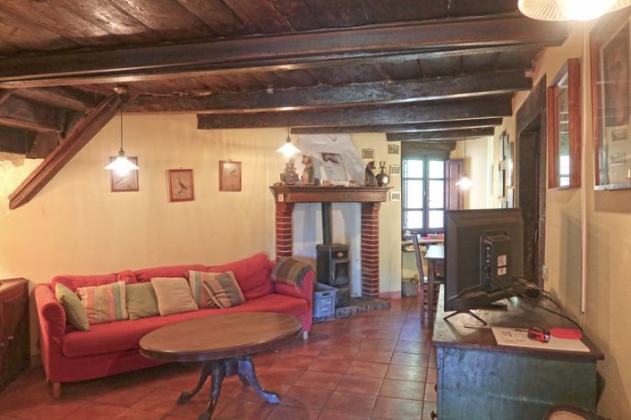 Image No.8-Propriété de 8 chambres à vendre à Comano