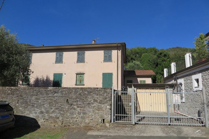 Image No.2-Propriété de 4 chambres à vendre à Tresana