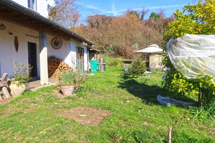 Image No.10-3 Bed Farmhouse for sale