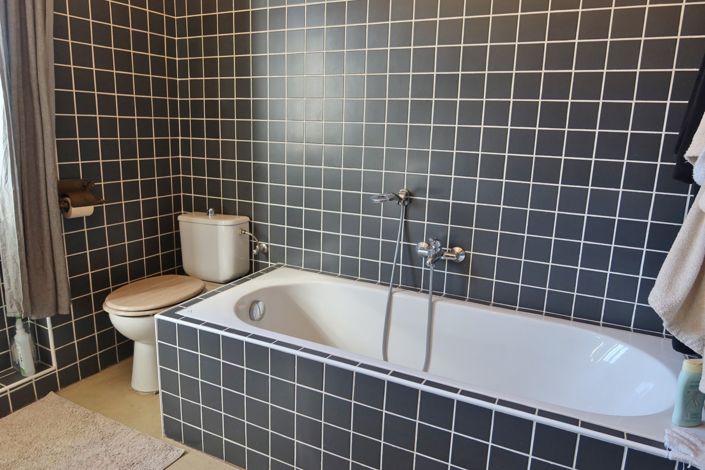 Image No.38-3 Bed Farmhouse for sale