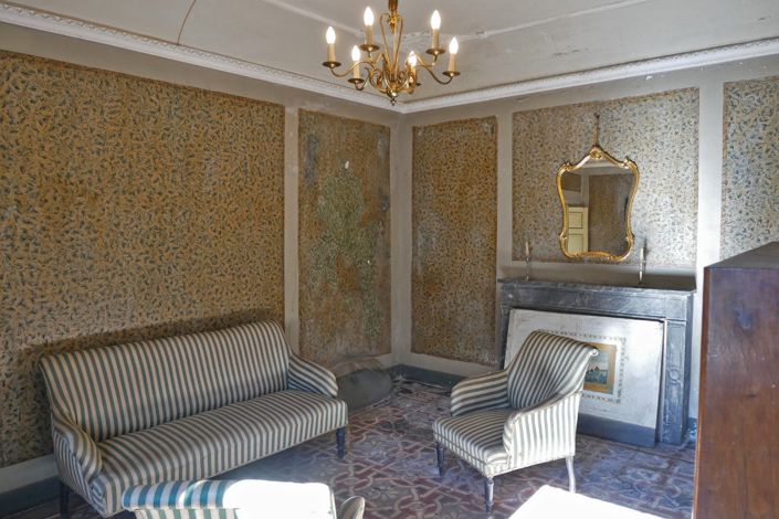 Image No.12-3 Bed Property for sale