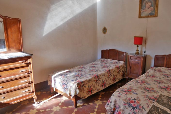 Image No.23-3 Bed Property for sale