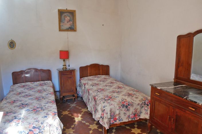 Image No.24-3 Bed Property for sale