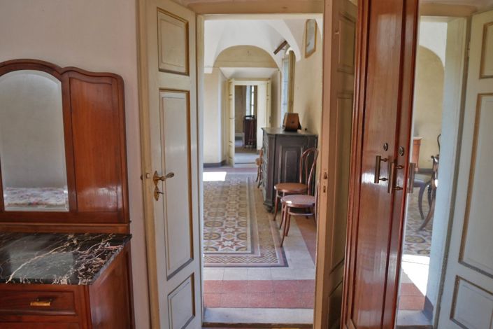 Image No.25-3 Bed Property for sale