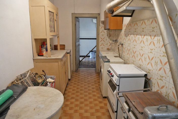 Image No.32-3 Bed Property for sale