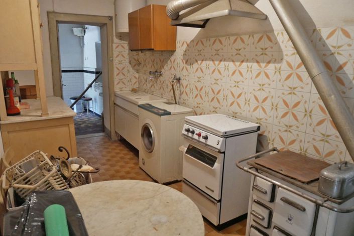 Image No.33-3 Bed Property for sale