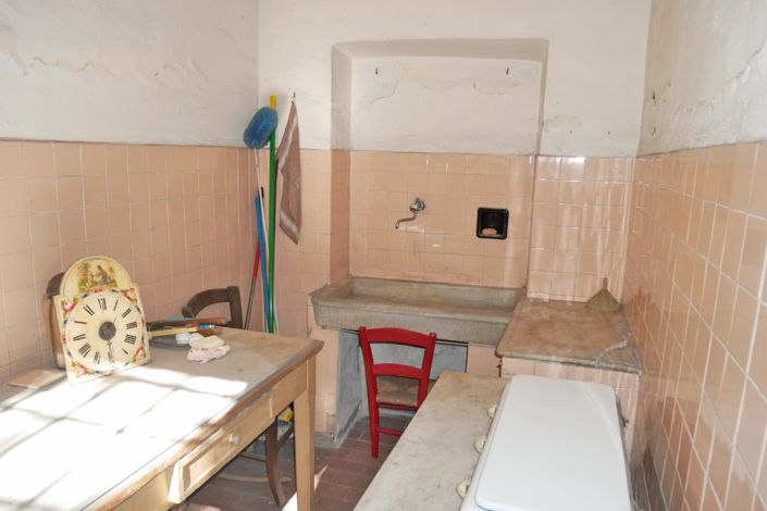 Image No.6-3 Bed Property for sale