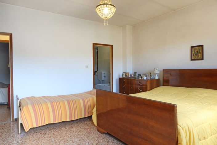 Image No.12-2 Bed Village House for sale