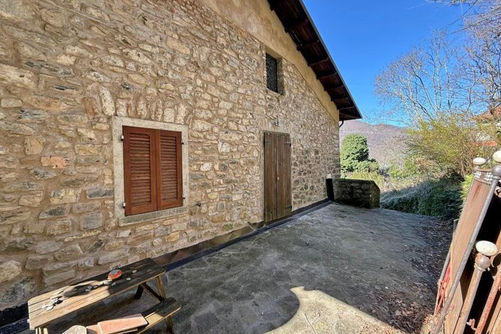 Image No.14-3 Bed Farmhouse for sale