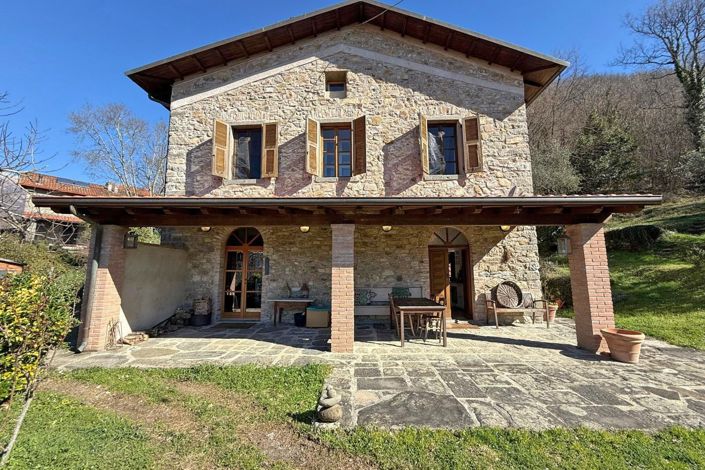 Image No.2-3 Bed Farmhouse for sale