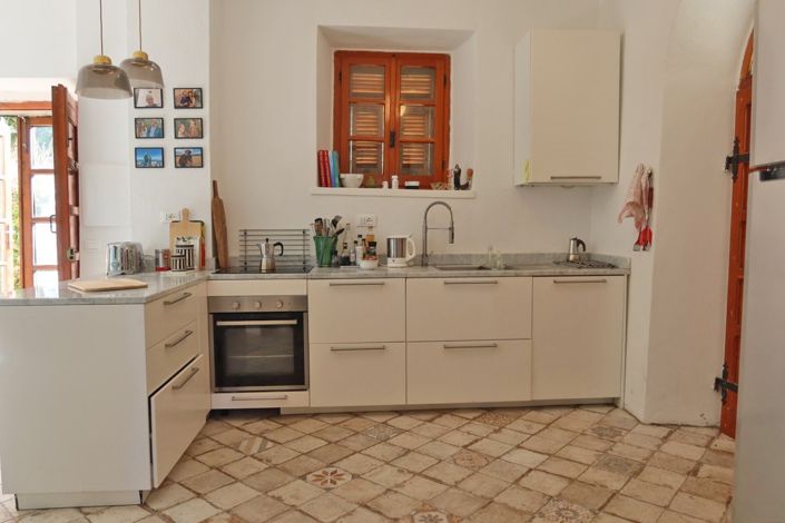 Image No.24-3 Bed Farmhouse for sale