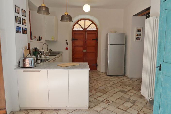 Image No.28-3 Bed Farmhouse for sale