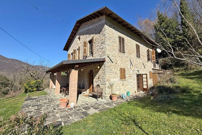 Image No.3-3 Bed Farmhouse for sale