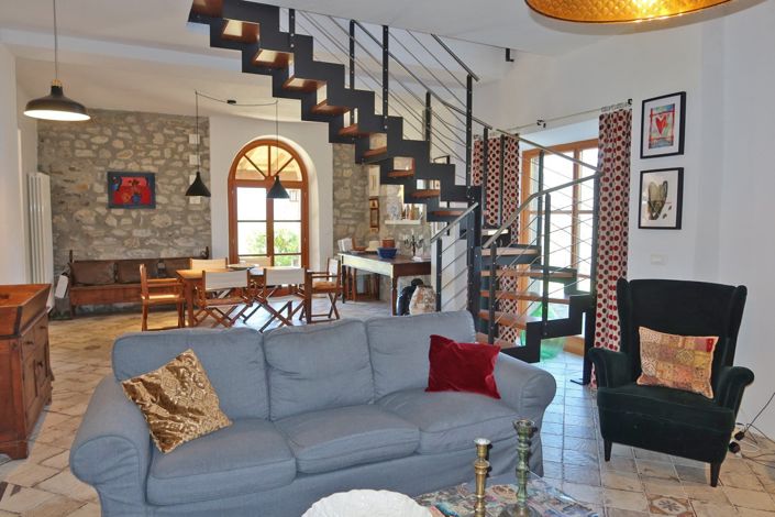 Image No.38-3 Bed Farmhouse for sale