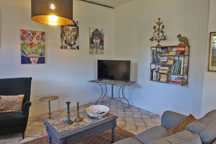 Image No.39-3 Bed Farmhouse for sale