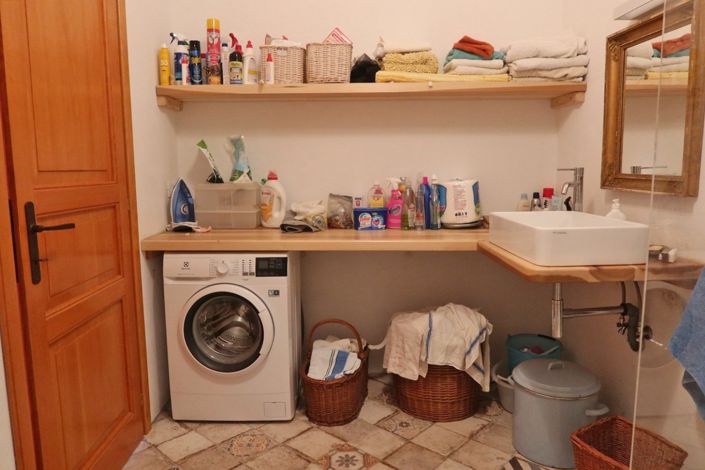 Image No.43-3 Bed Farmhouse for sale