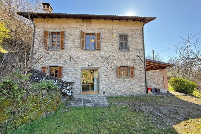 Image No.8-3 Bed Farmhouse for sale