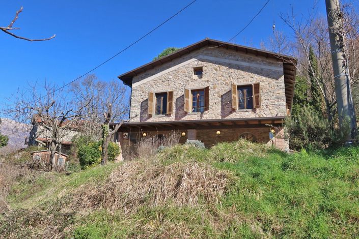 Image No.9-3 Bed Farmhouse for sale