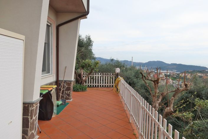 Image No.12-Propriété de 5 chambres à vendre à La Spezia