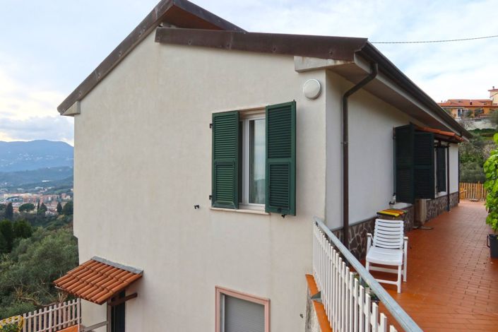 Image No.9-Propriété de 5 chambres à vendre à La Spezia