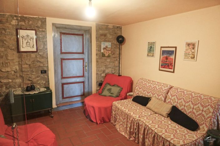 Image No.11-4 Bed Property for sale