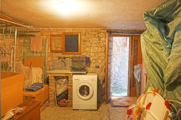 Image No.33-Propriété de 4 chambres à vendre à Bagnone