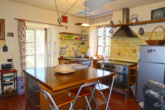 Image No.5-Propriété de 4 chambres à vendre à Bagnone