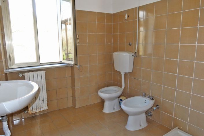 Image No.22-Propriété de 1 chambre à vendre à Filattiera