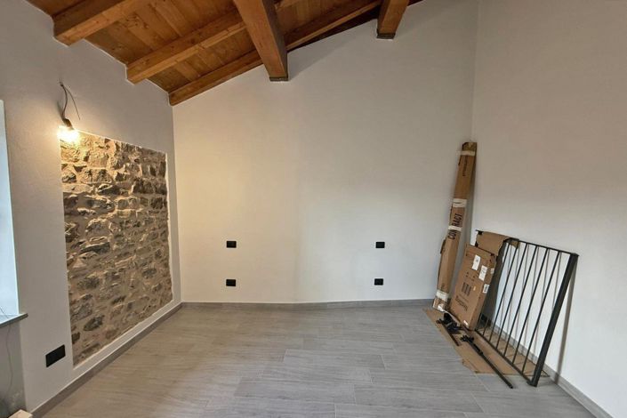 Image No.15-1 Bed Village House for sale